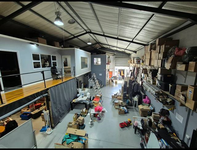 490M² WAREHOUSE TO LET IN PAROW INDUSTRIAL